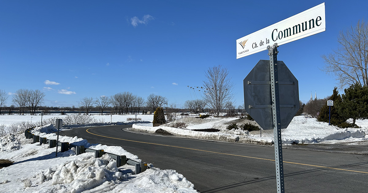Un lien routier officiellement nommé chemin de la Commune à Varennes ...